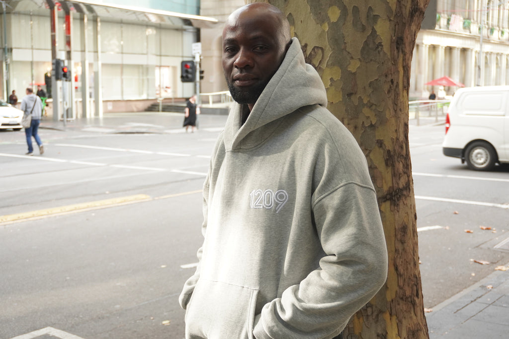1209 Basic Grey Hoodie
