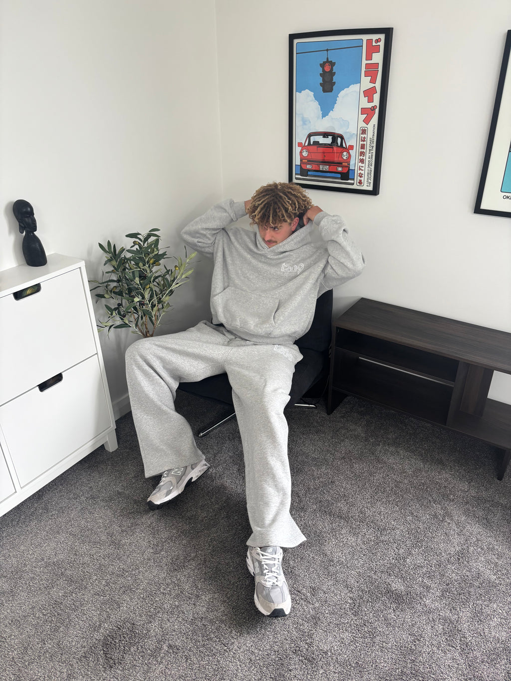 1209 Basic Grey Hoodie
